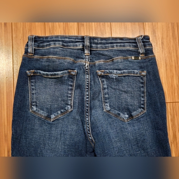 NWOT KanCan Distressed Jeans - Picture 7 of 9